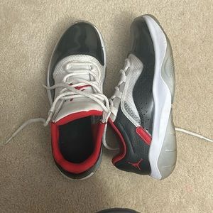Jordan 11 mft, pretty clean and white,GUC
